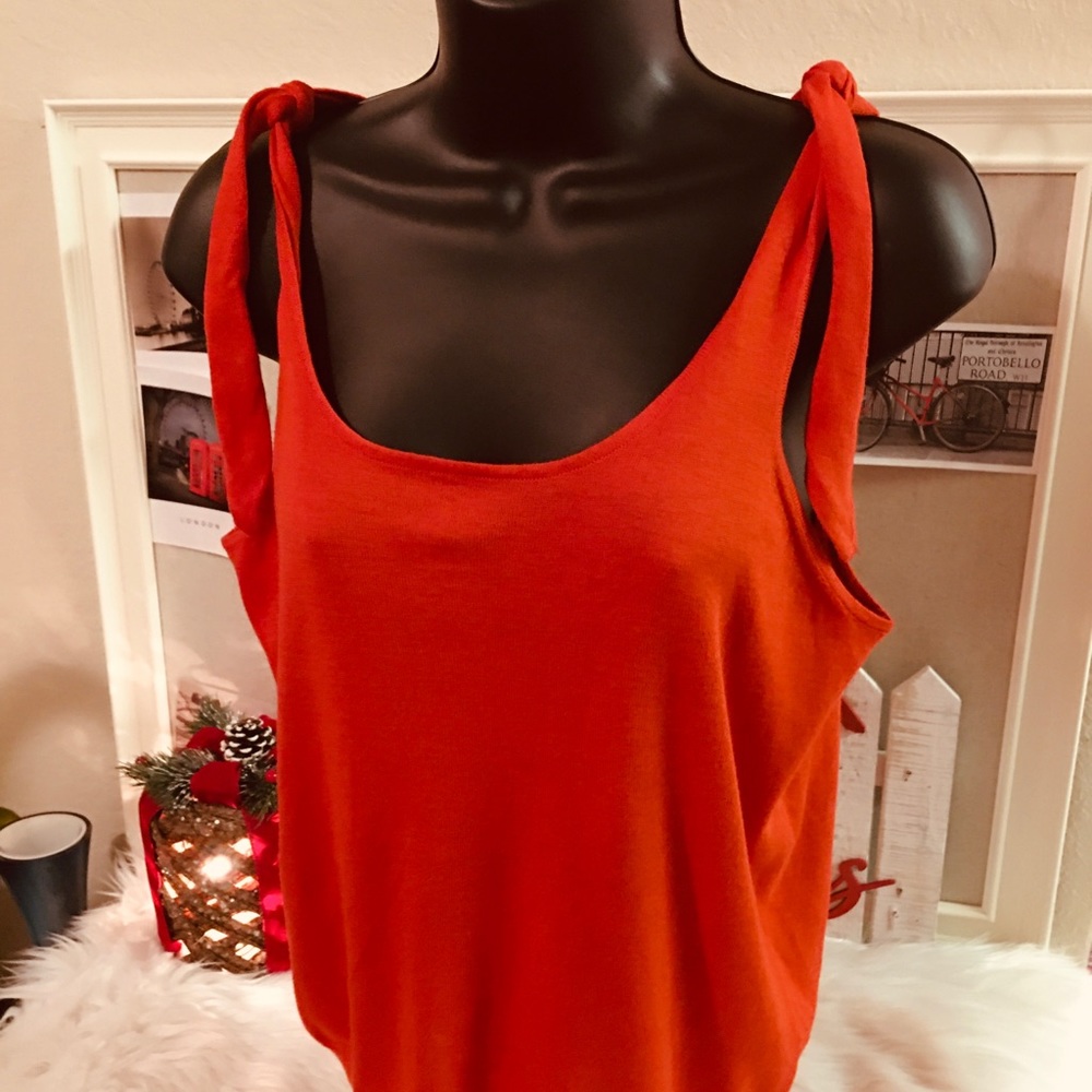 MNG - Sleeveless Top